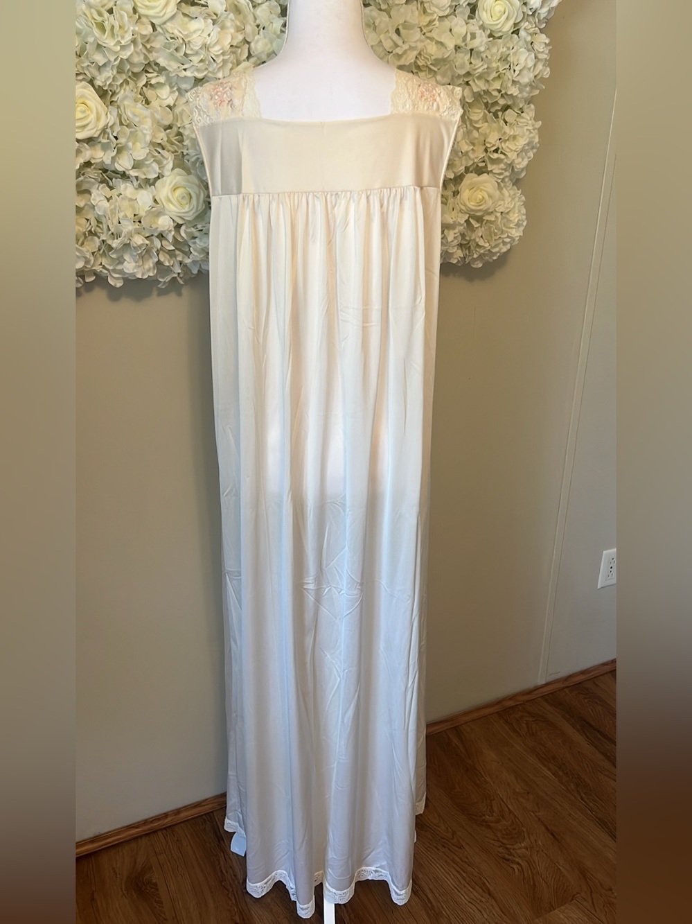 Vintage Nylon Cream Long Lace Yoke Nightgown - Feminine Long Slip - Picture 2 of 9